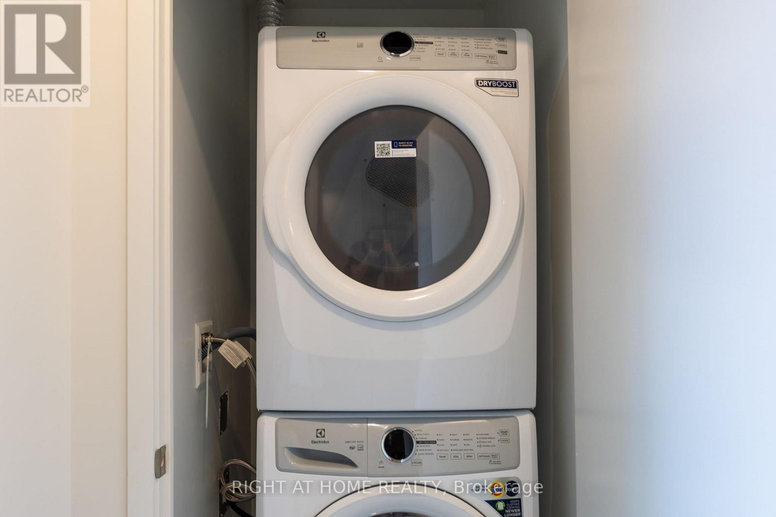 402 - 1660 Bloor Street W, Toronto, Ontario  M6P 0C6 - Photo 30 - W12891572