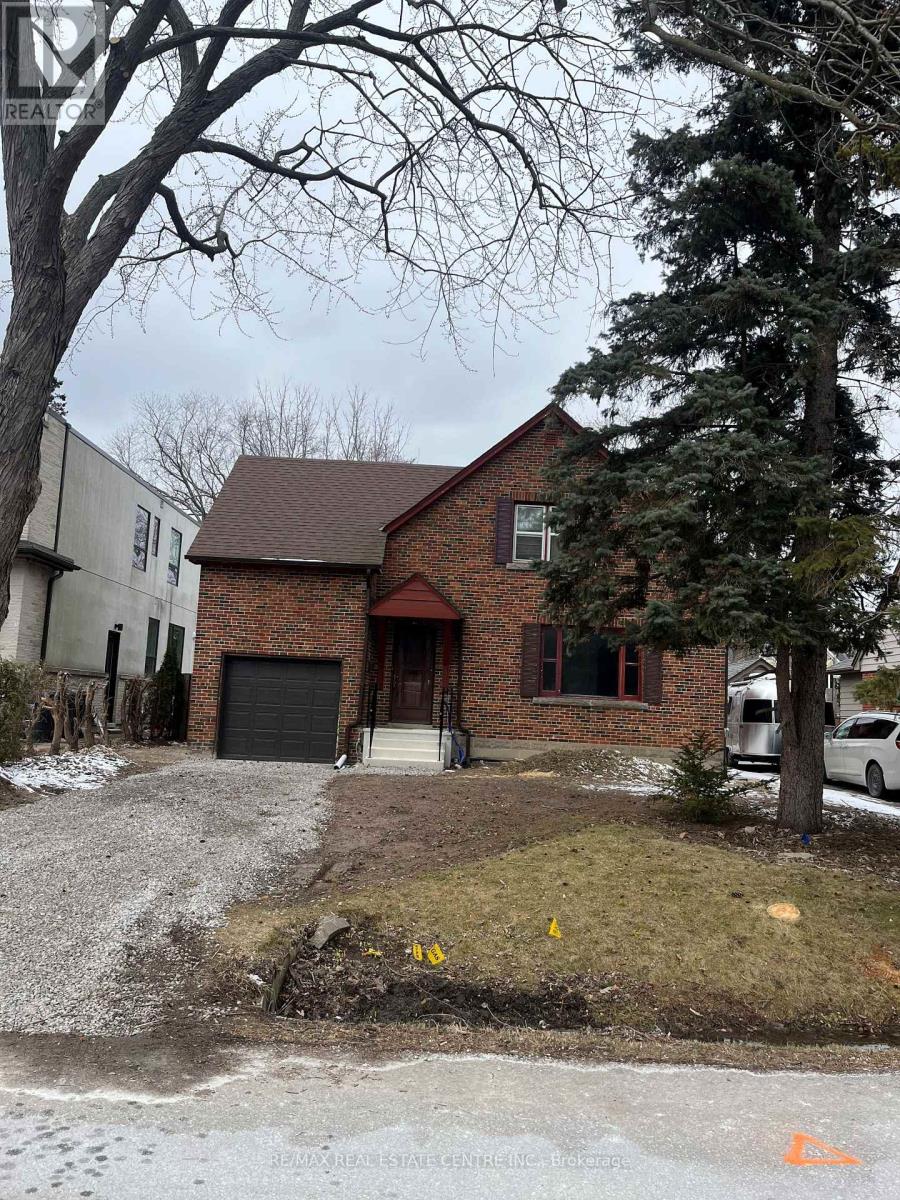 51 INGLEWOOD DRIVE, Mississauga, Ontario
