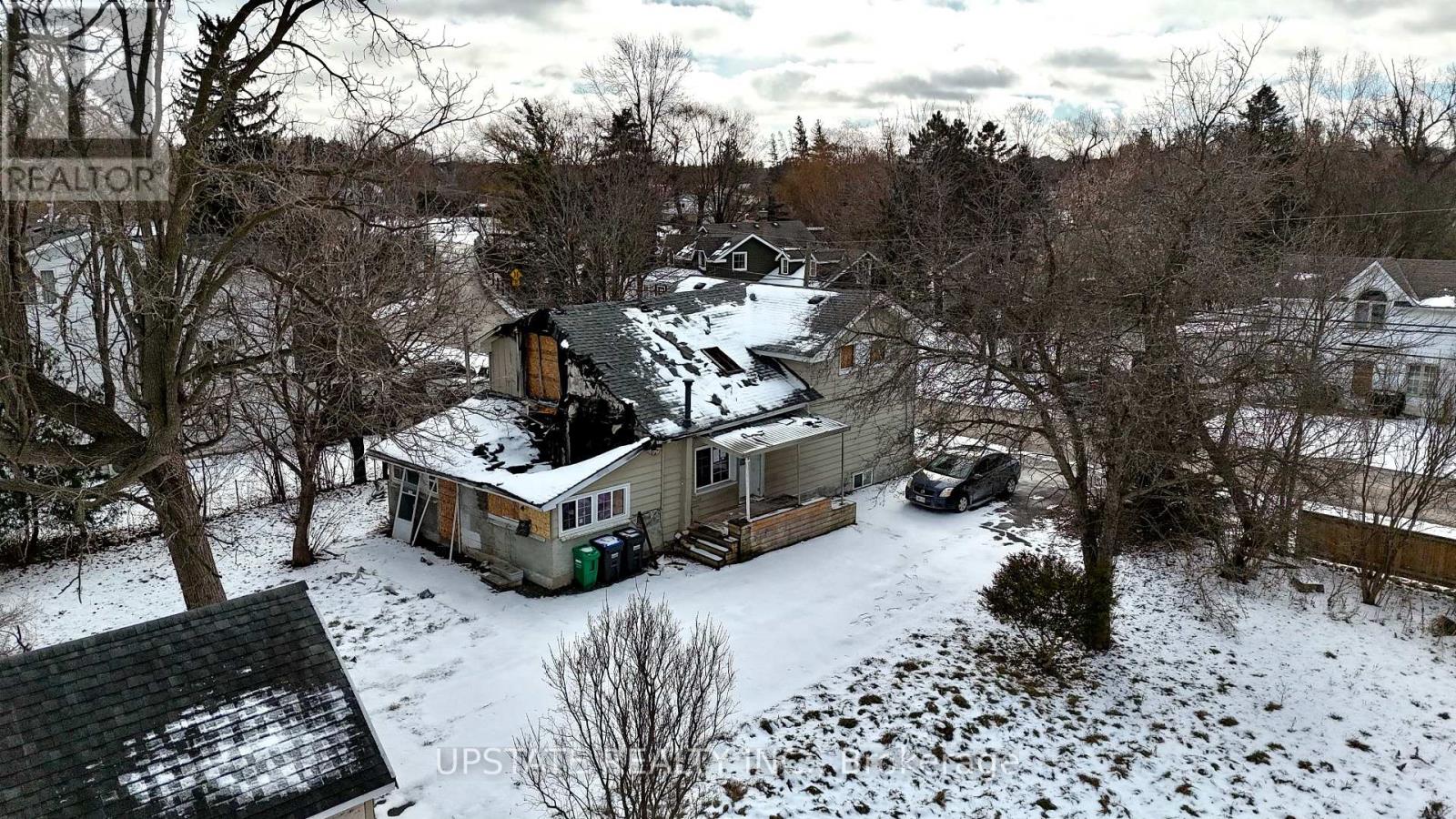 7749 Churchville Road, Brampton, Ontario  L6Y 0H3 - Photo 4 - W12392091