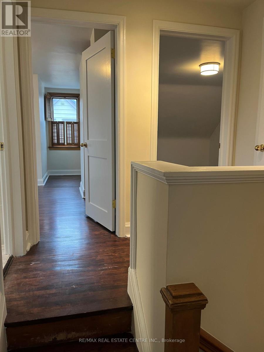 51 Inglewood Drive, Mississauga (Mineola), Ontario  L5G 1X7 - Photo 14 - W12900042