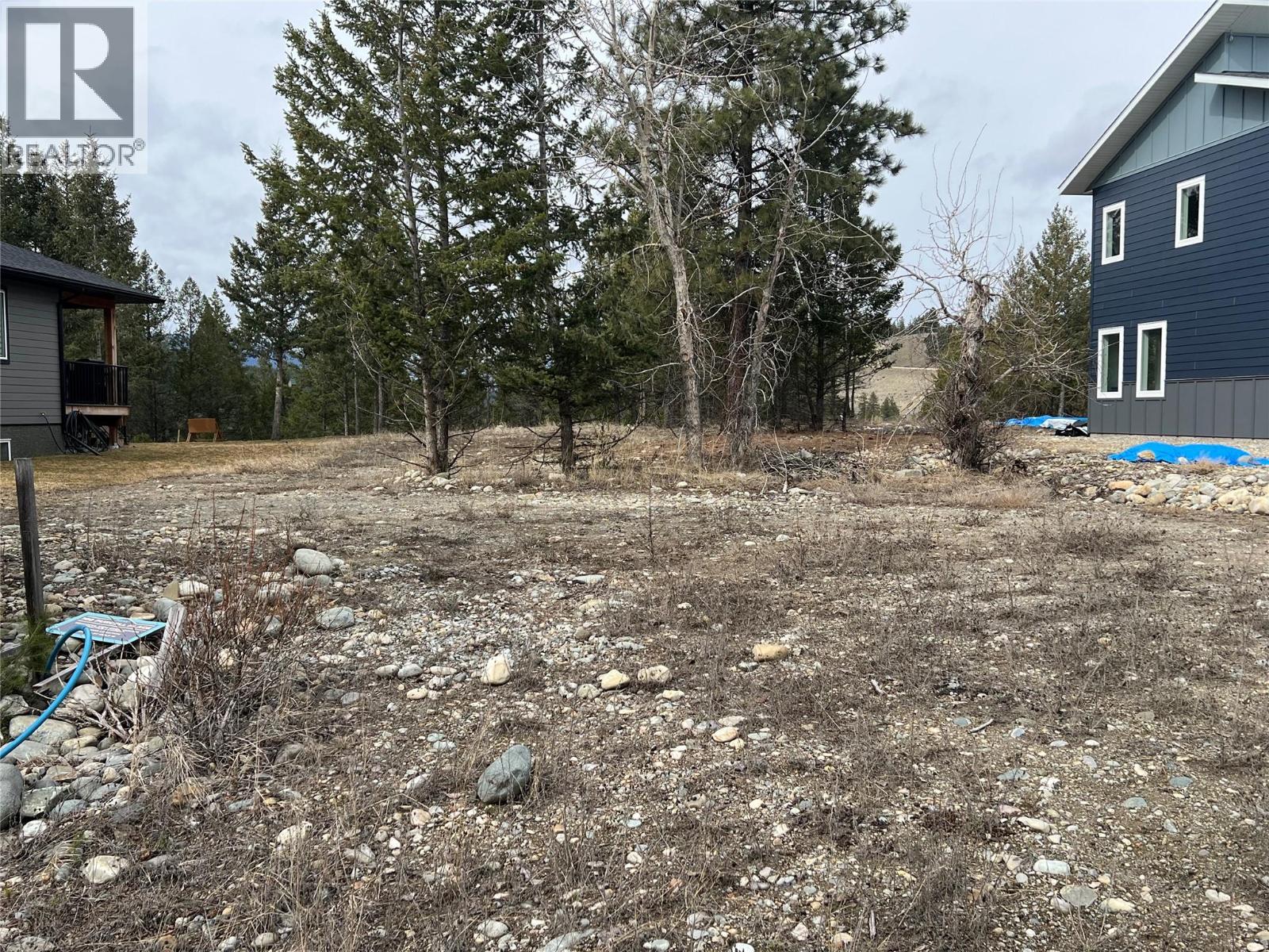 160 Purcell Place, Cranbrook, British Columbia V1C 0C6 - Photo 2 - 10380065