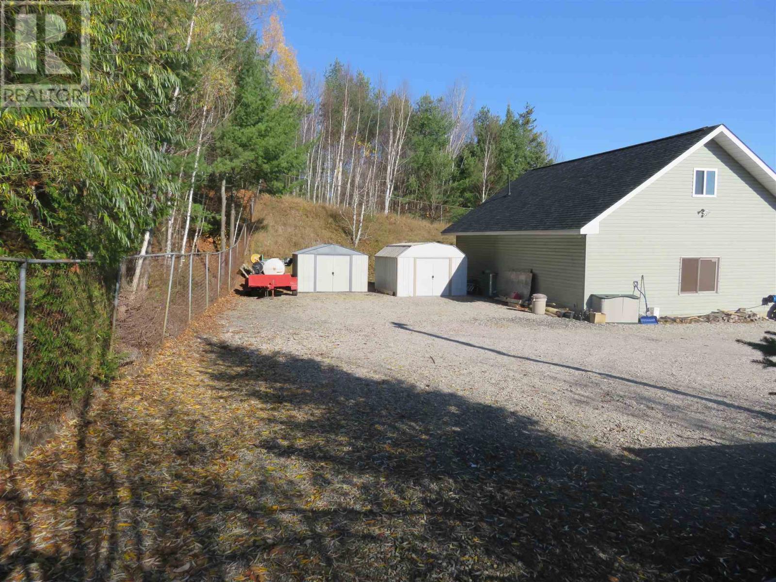 60 Hergott Ave, Elliot Lake, Ontario  P5A 3A8 - Photo 12 - SM253227