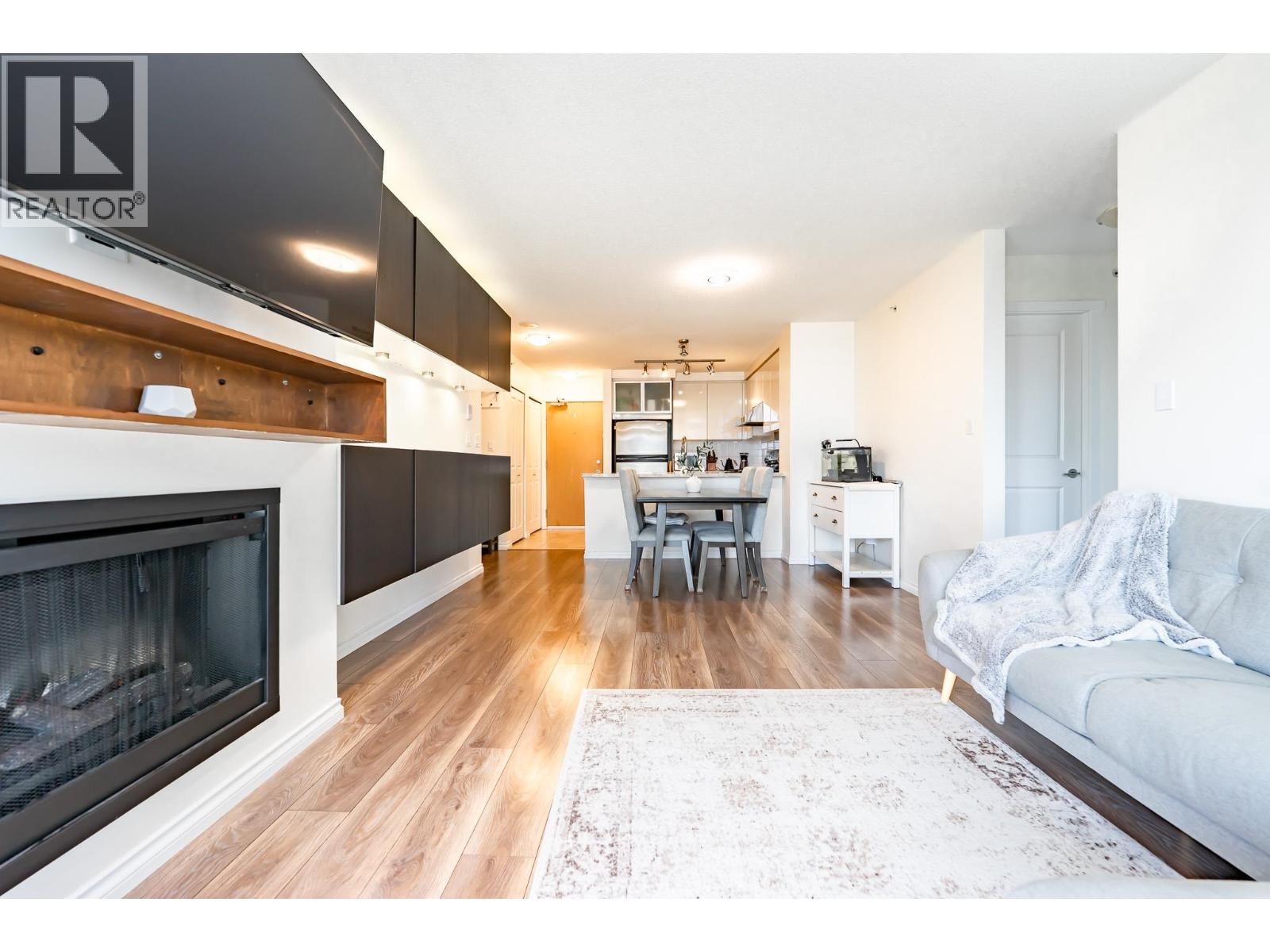 2703 2289 Yukon Crescent, Burnaby, British Columbia  V5C 0B2 - Photo 5 - R3101432