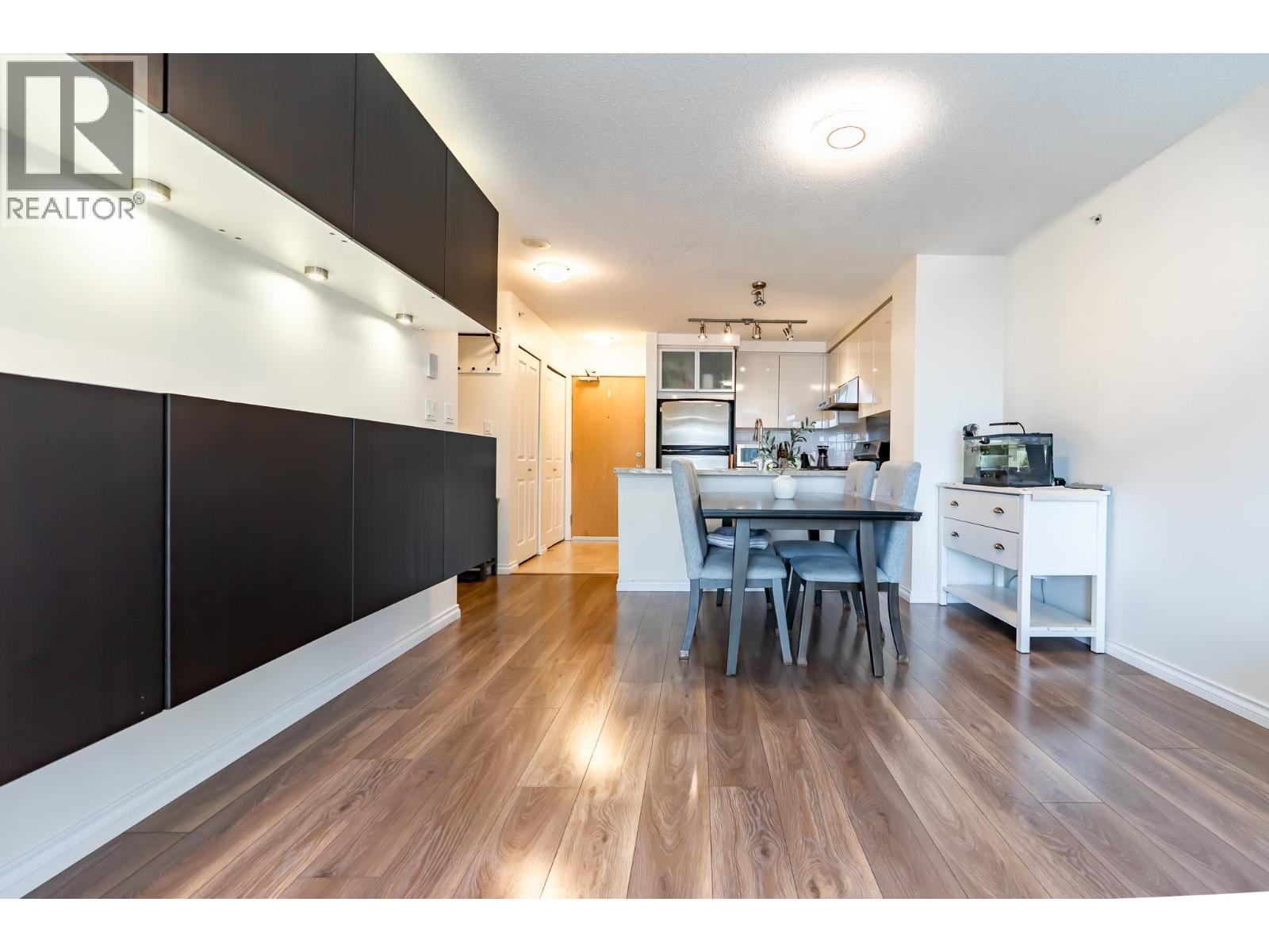 2703 2289 Yukon Crescent, Burnaby, British Columbia  V5C 0B2 - Photo 10 - R3101432