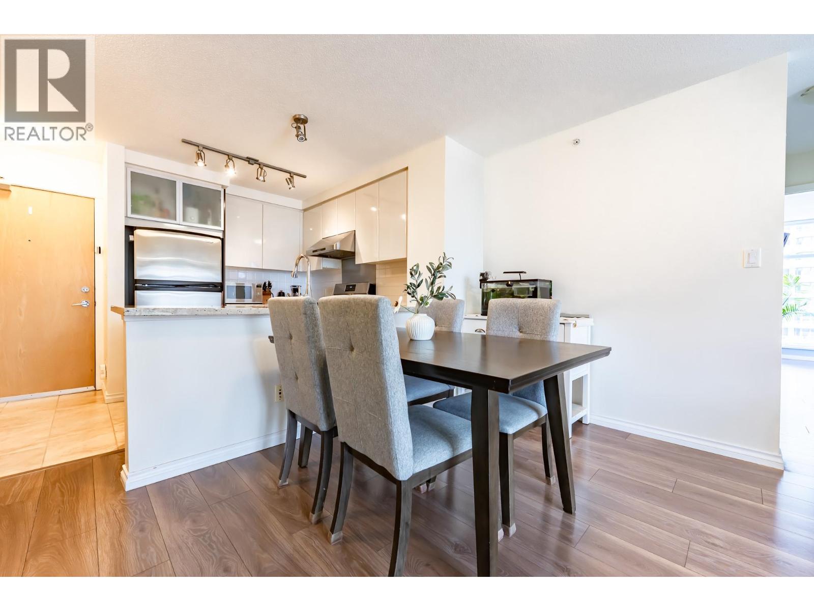 2703 2289 Yukon Crescent, Burnaby, British Columbia  V5C 0B2 - Photo 12 - R3101432