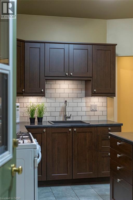 90 Blake Street, Hamilton, Ontario  L8M 2S6 - Photo 7 - 40813508