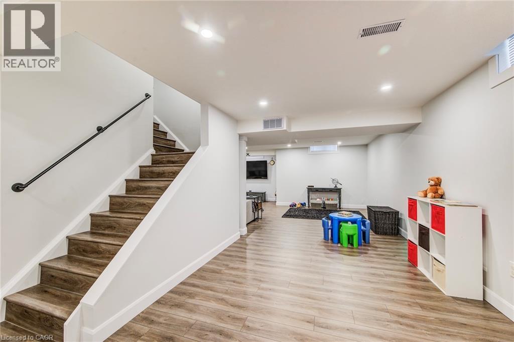 367 Meadowvale Place, Waterloo, Ontario  N2K 3P8 - Photo 36 - 40812559