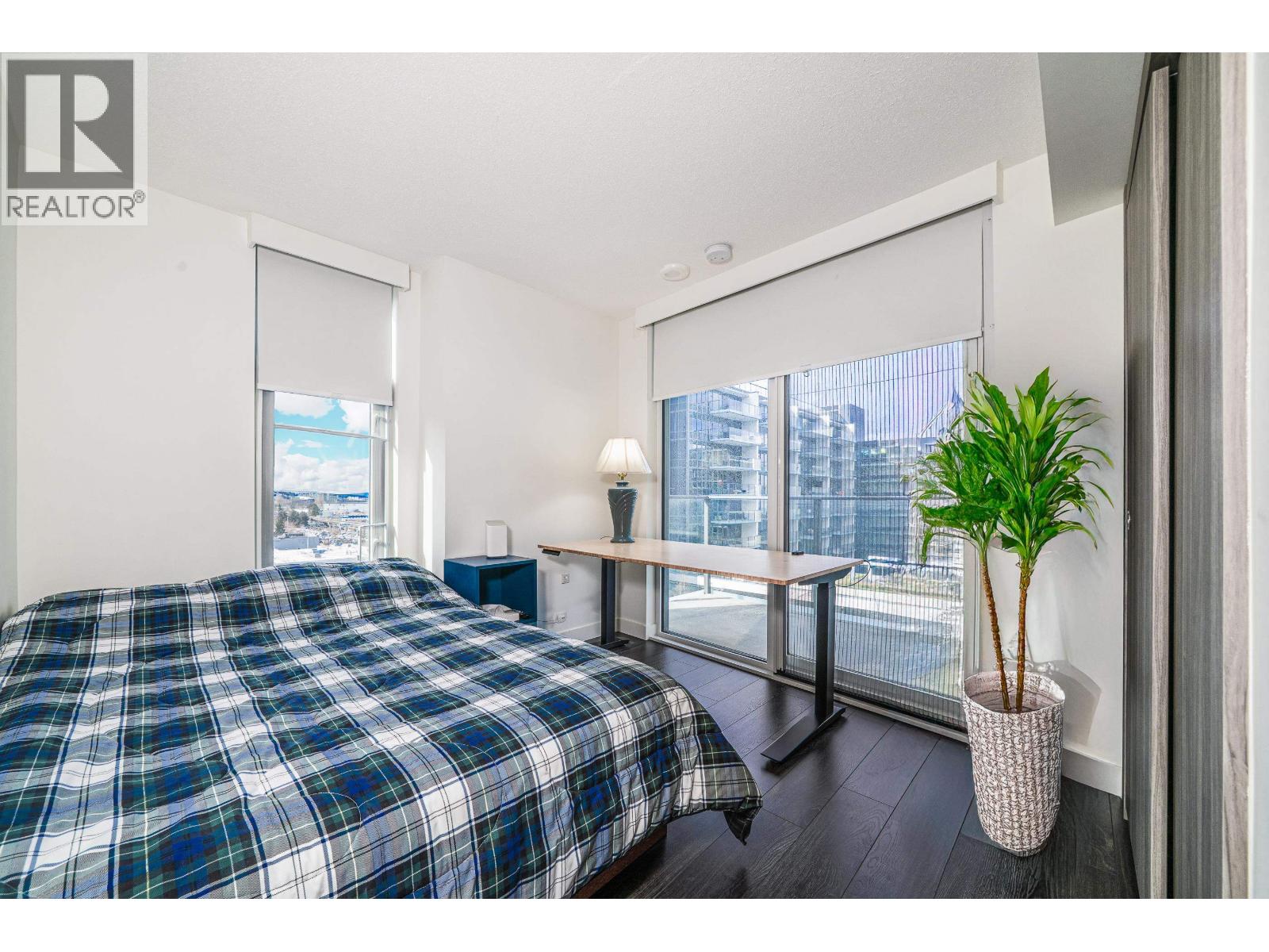 1082 8608 Hazelbridge Way, Richmond, British Columbia  V6X 0W2 - Photo 13 - R3101209