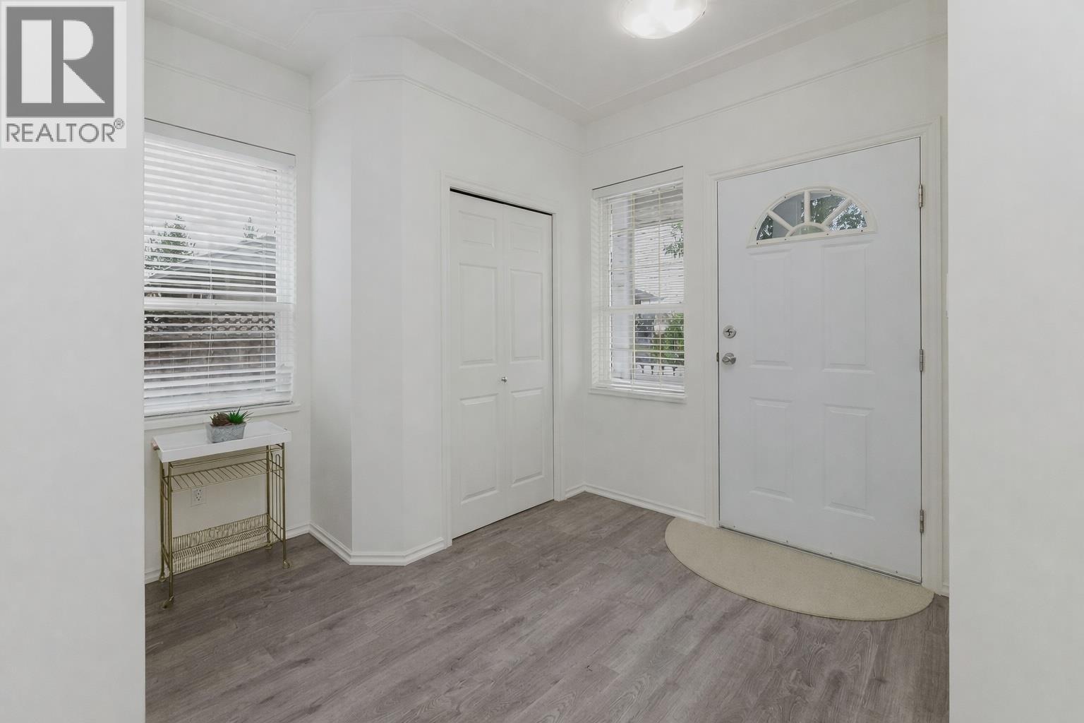 6307 Homestead Avenue, Sechelt, British Columbia  V7Z 0M6 - Photo 4 - R3082821