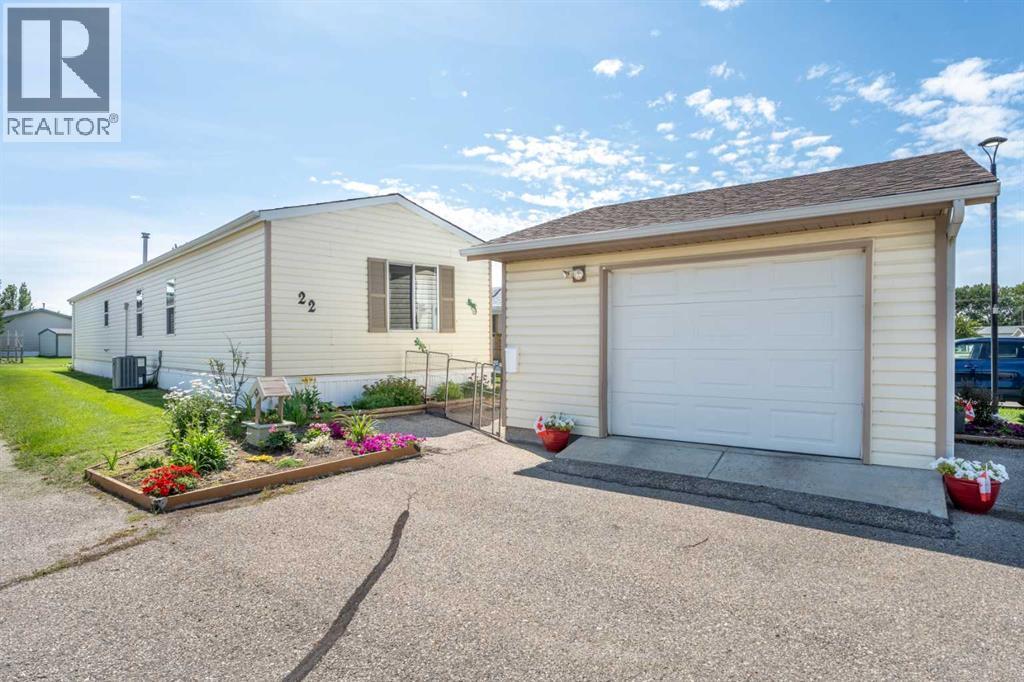 22 Doubletree Way, Strathmore, Alberta  T1P 1M8 - Photo 2 - A2291786