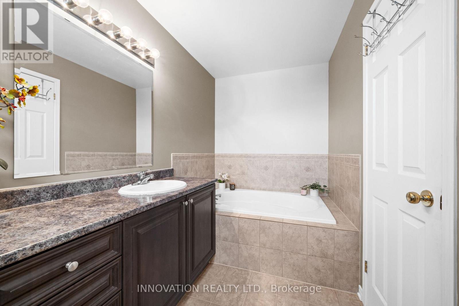 550 Louis Toscano Drive, Ottawa, Ontario  K4A 0A8 - Photo 24 - X12900306