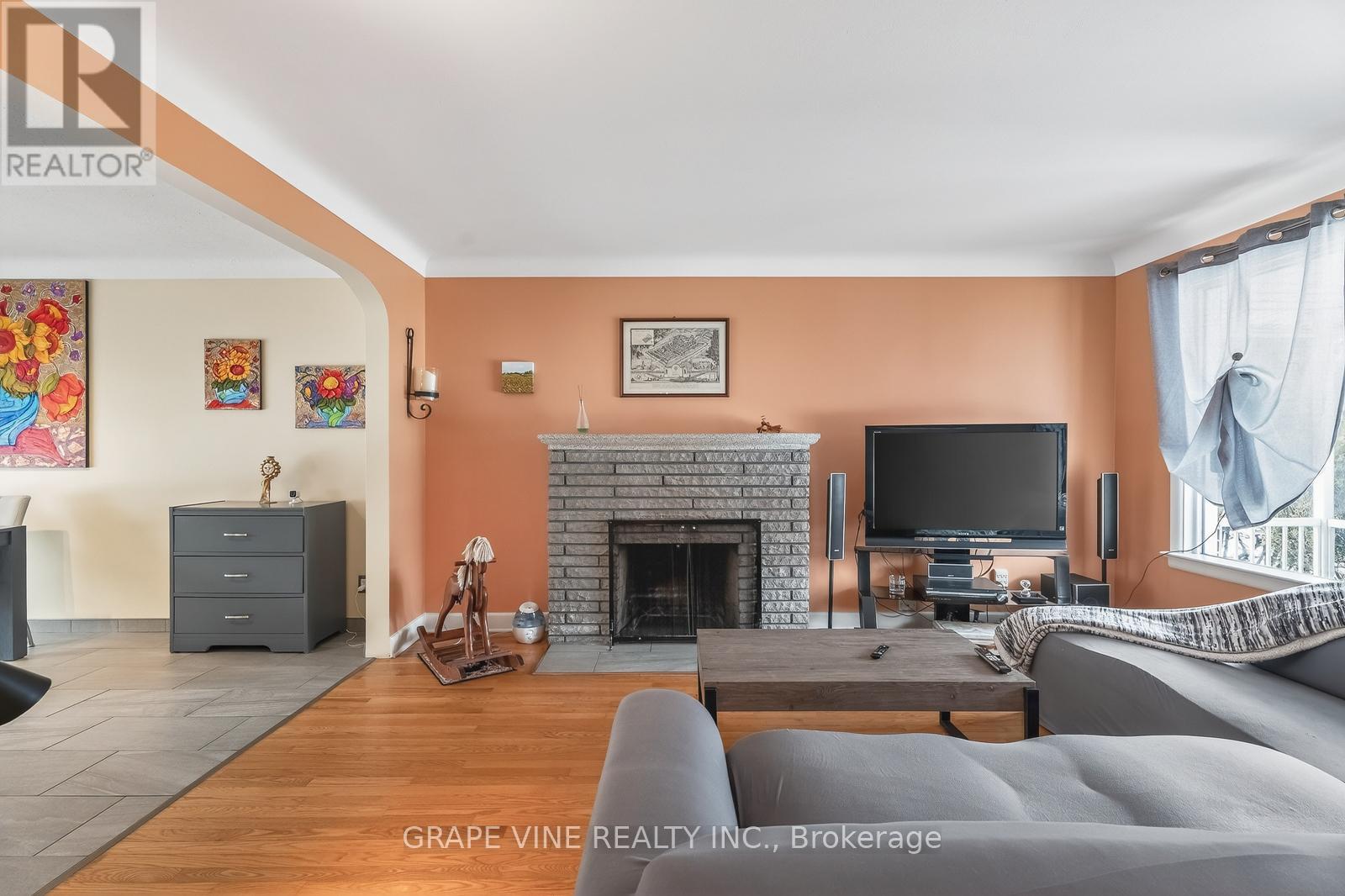 102 Donald Street, Ottawa, Ontario  K1K 1N2 - Photo 10 - X12900310