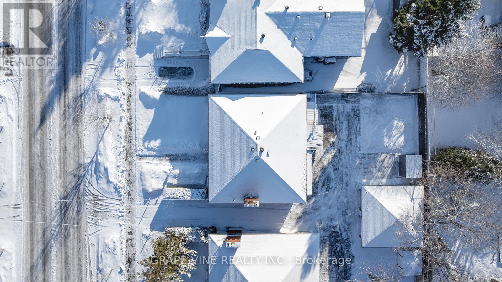 102 Donald Street, Ottawa, Ontario  K1K 1N2 - Photo 45 - X12900310