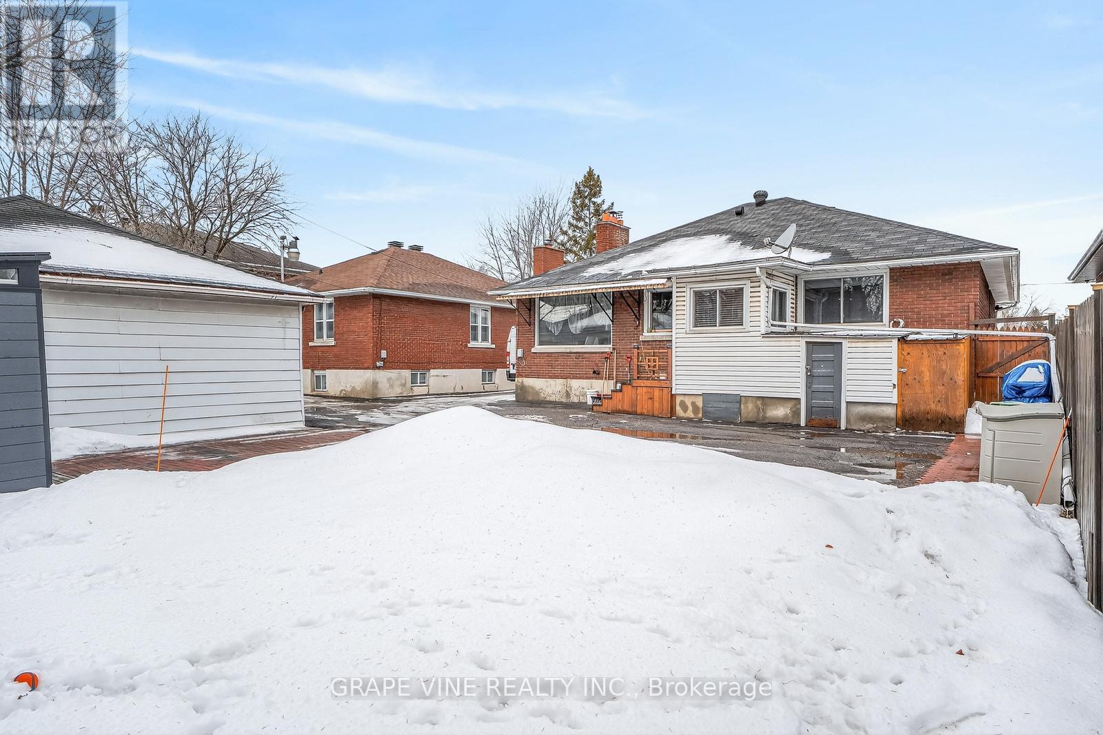 102 Donald Street, Ottawa, Ontario  K1K 1N2 - Photo 7 - X12900310