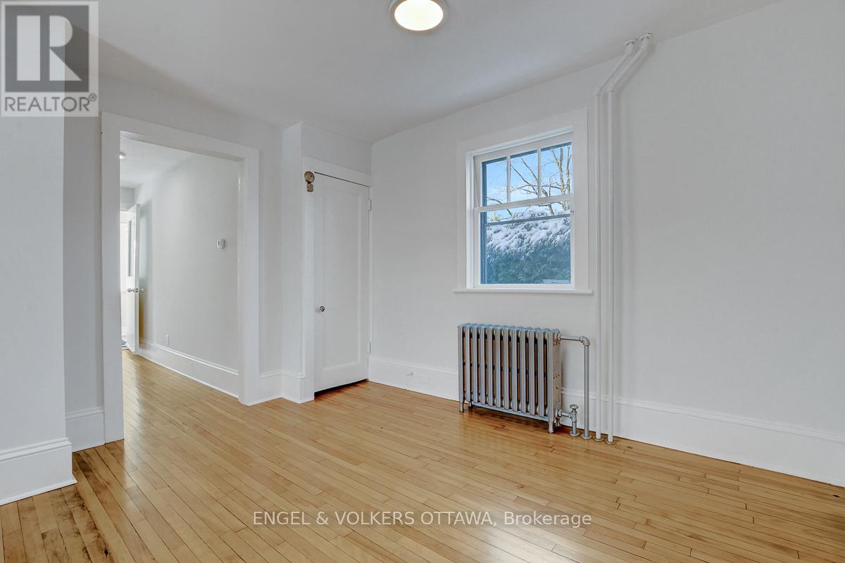 989 Bakervale Drive, Ottawa, Ontario  K1Z 6N7 - Photo 16 - X12900336