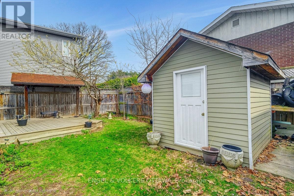 989 Bakervale Drive, Ottawa, Ontario  K1Z 6N7 - Photo 3 - X12900336