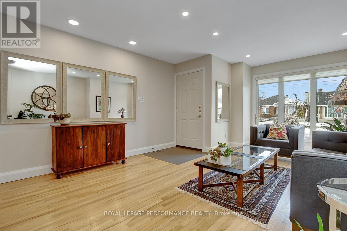 86 West Presland Road, Ottawa, Ontario  K1K 2C3 - Photo 2 - X12900340