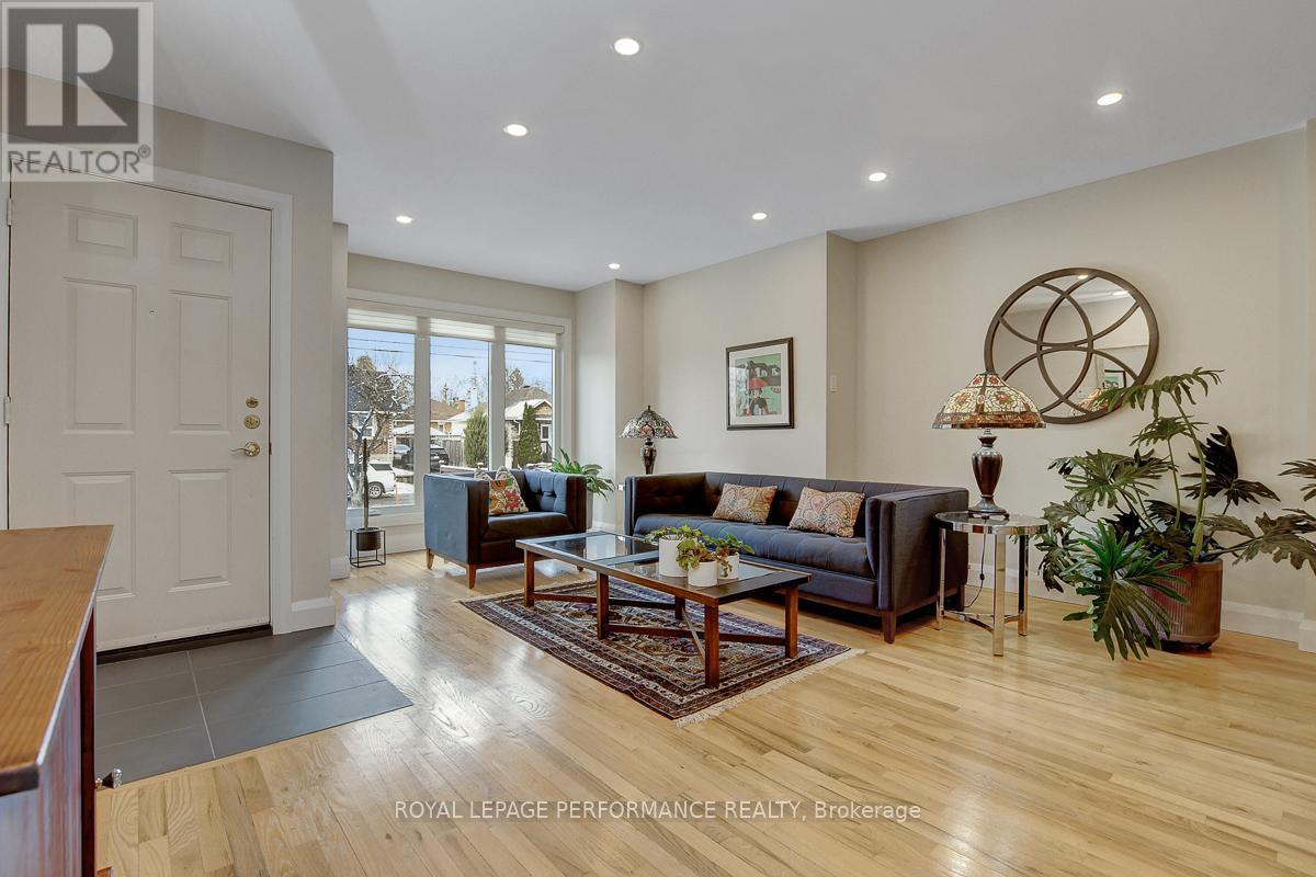 86 West Presland Road, Ottawa, Ontario  K1K 2C3 - Photo 3 - X12900340