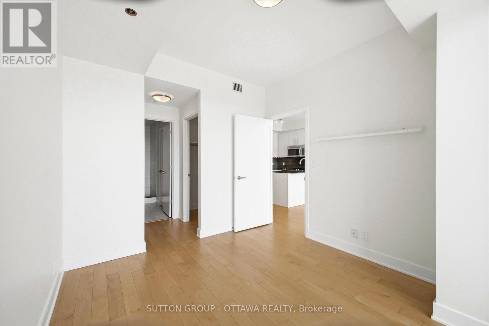 1102 - 1035 Bank Street, Ottawa, Ontario  K1S 5K3 - Photo 12 - X12900358