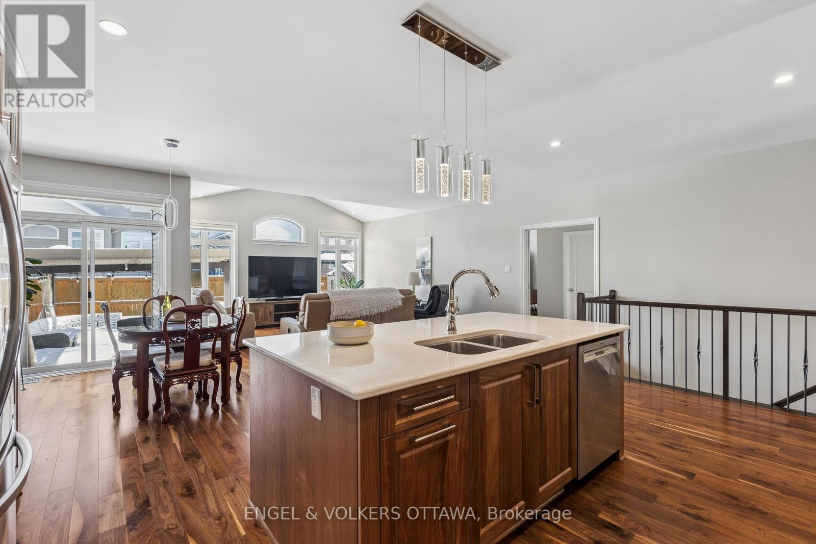 865 Tewin Circle, Ottawa, Ontario  K4A 1K1 - Photo 10 - X12900374