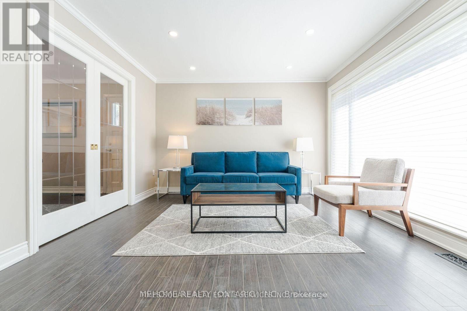 16 Abbottswood Road, Toronto, Ontario  M1P 3P1 - Photo 3 - E12900360