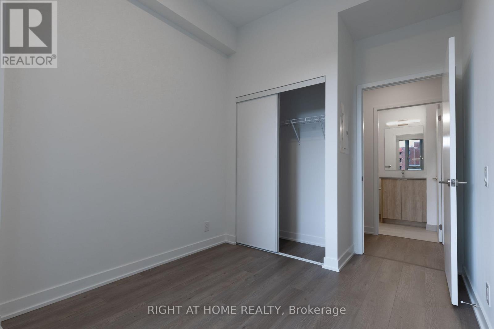 402 - 1660 Bloor Street W, Toronto, Ontario  M6P 0C6 - Photo 22 - W12891630