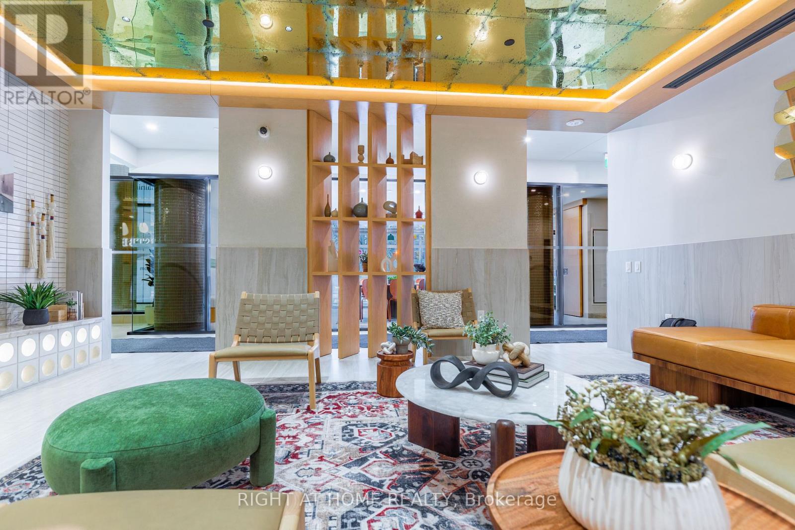 402 - 1660 Bloor Street W, Toronto, Ontario  M6P 0C6 - Photo 34 - W12891630