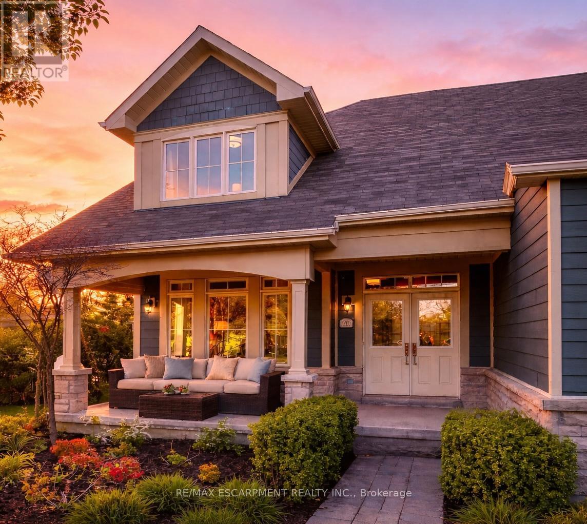 1203 LORNE PARK ROAD, Mississauga, Ontario