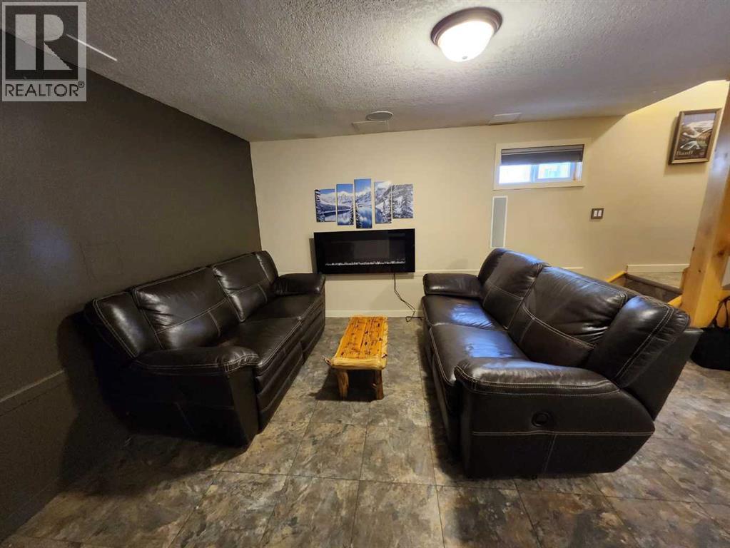 22 Westcastle Loop, Rural Pincher Creek No. 9, Alberta  T0K 1W0 - Photo 4 - A2280409