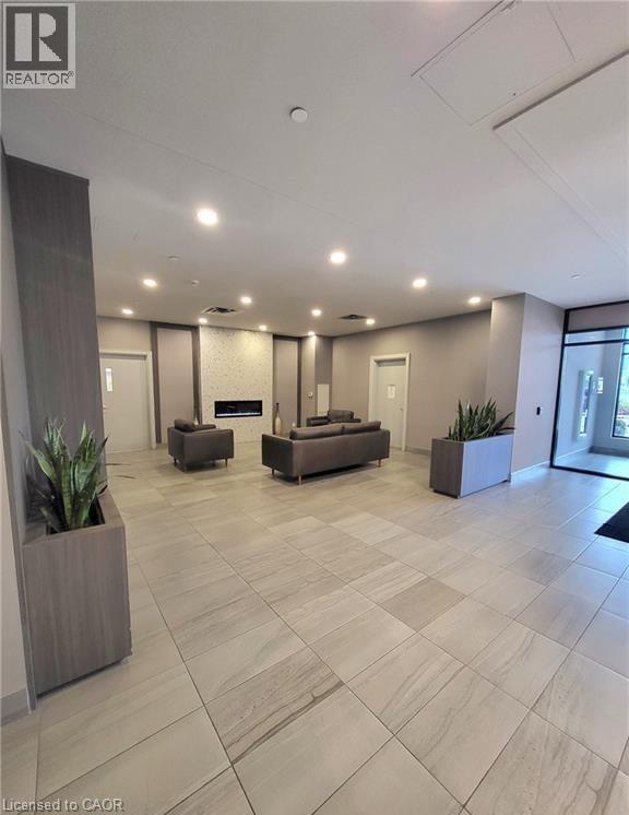 150 Oak Park Boulevard Unit# 320, Oakville, Ontario  L6H 3P2 - Photo 4 - 40811541