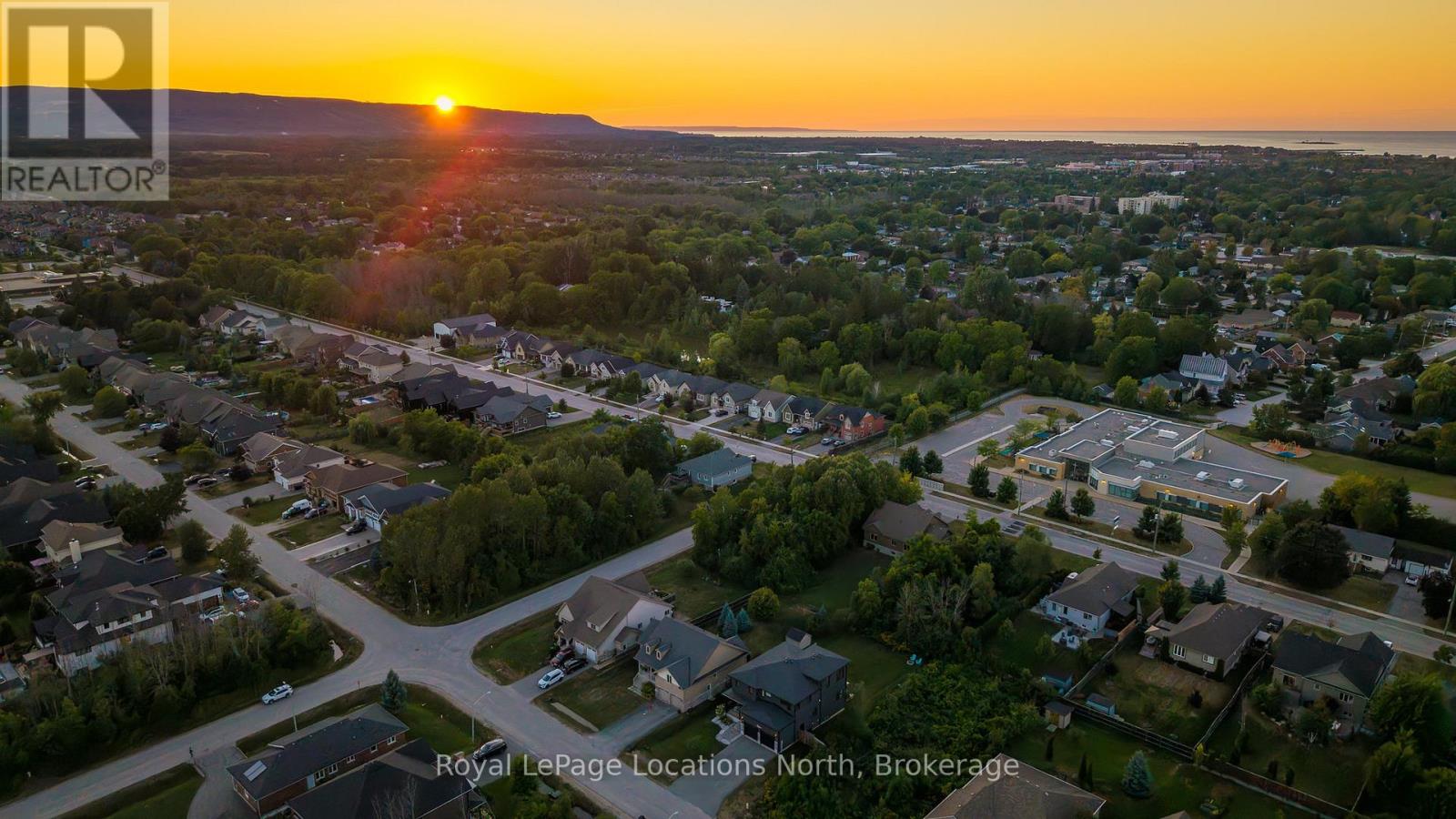 49 Stanley Street, Collingwood, Ontario  L9Y 0G7 - Photo 48 - S12653048