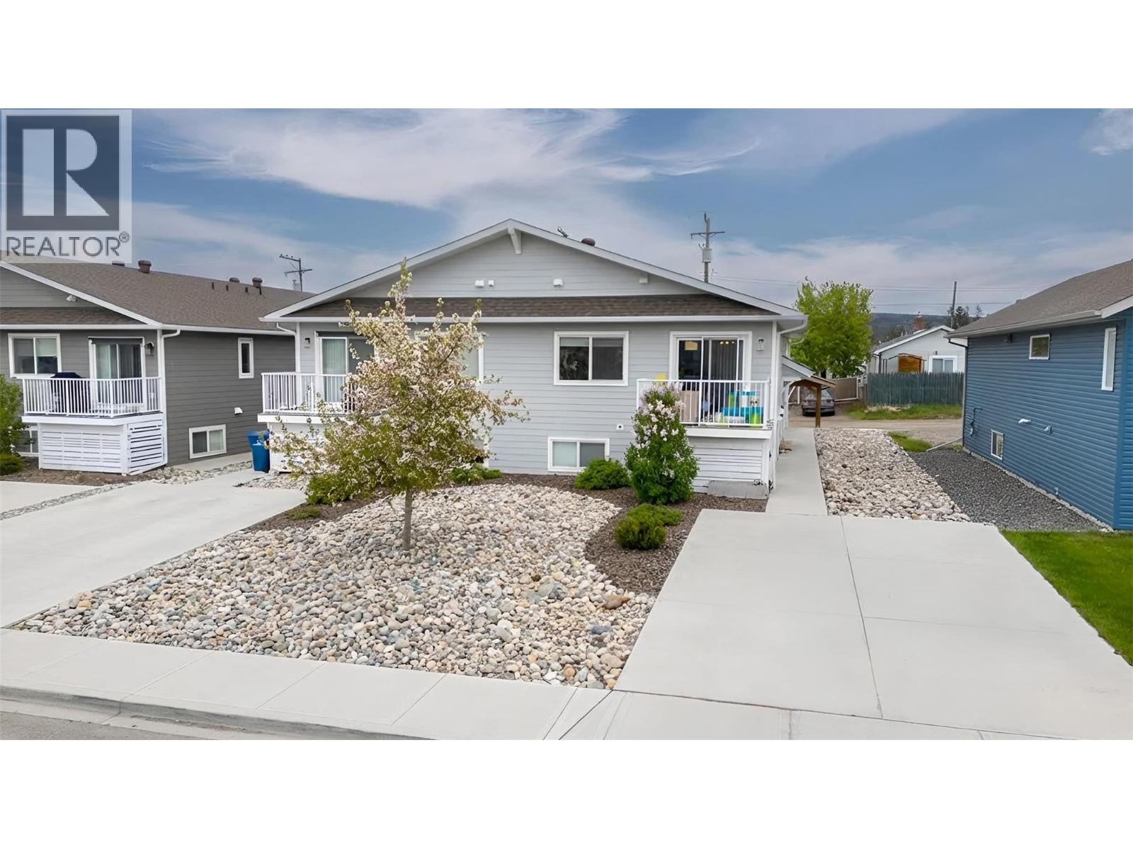 128 5th Avenue S Unit# 2, Cranbrook, British Columbia V1C 2G2 - Photo 1 - 10367539