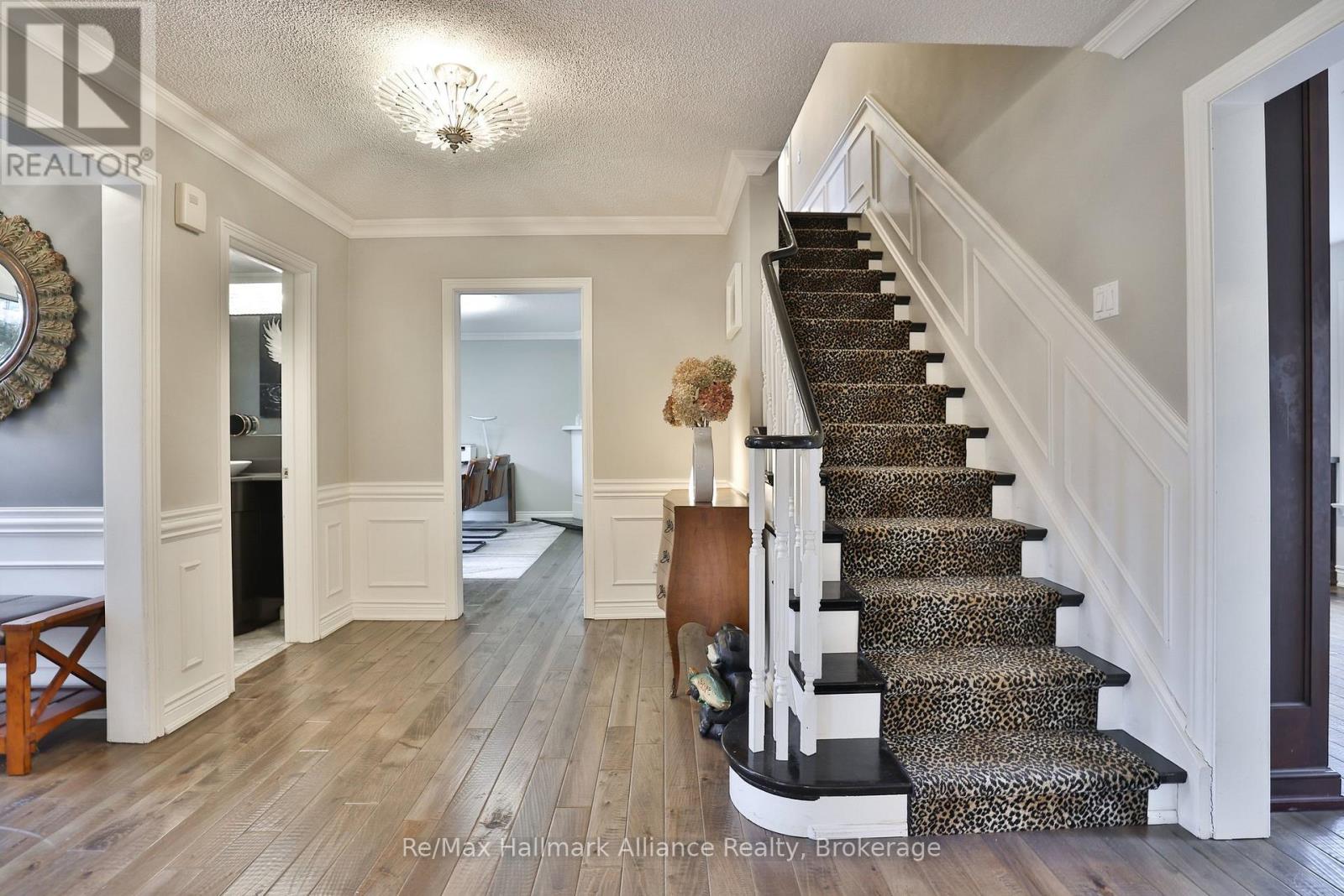 1335 Cambridge Drive, Oakville (Mo Morrison), Ontario  L6J 1S4 - Photo 23 - W12899502