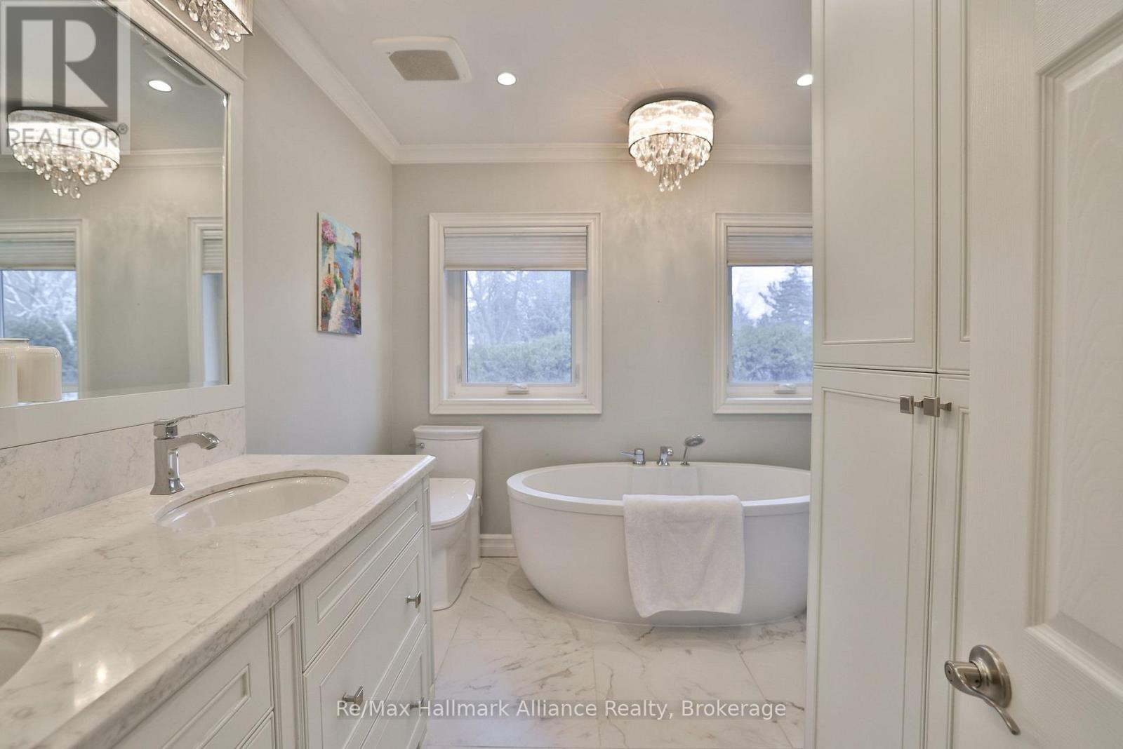 1335 Cambridge Drive, Oakville (Mo Morrison), Ontario  L6J 1S4 - Photo 27 - W12899502