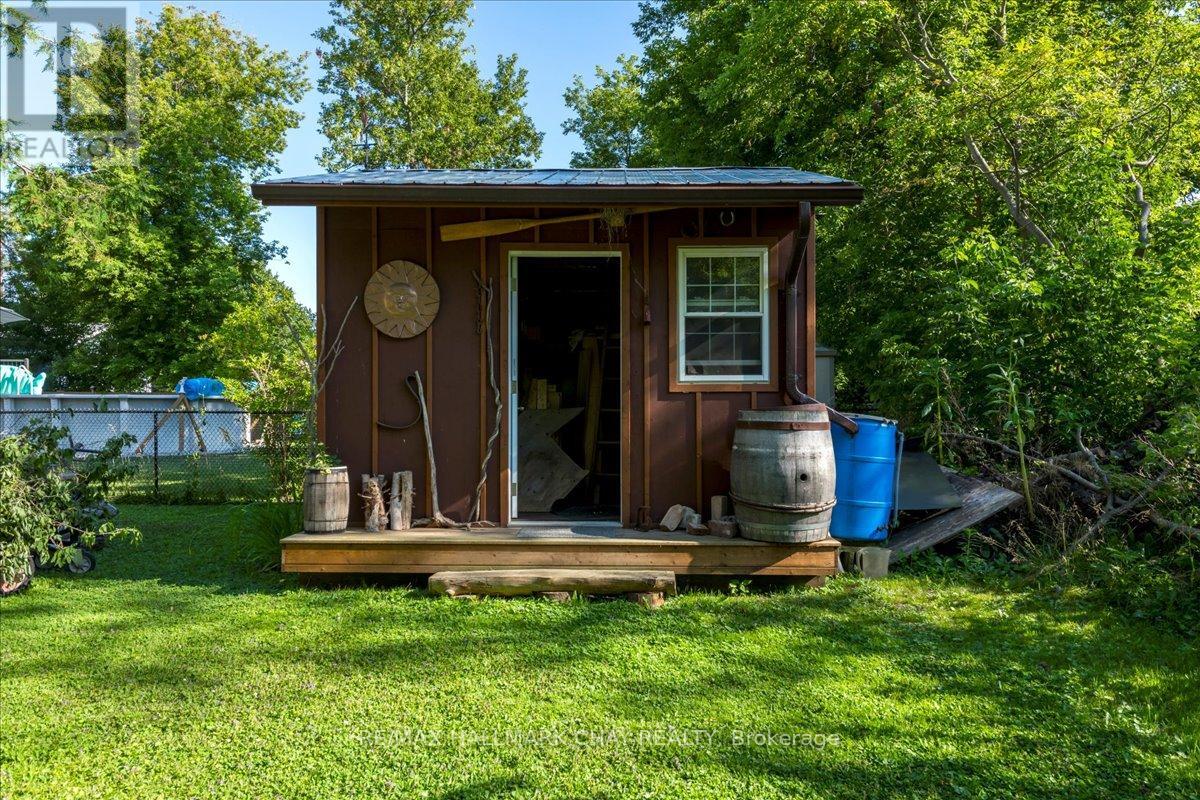 930 Gilmore Avenue, Innisfil (Lefroy), Ontario  L0L 1W0 - Photo 18 - N12812324