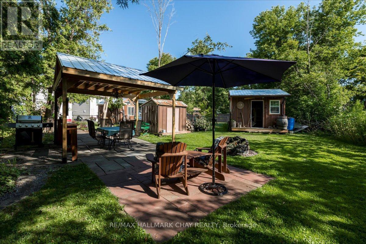 930 Gilmore Avenue, Innisfil (Lefroy), Ontario  L0L 1W0 - Photo 15 - N12812324