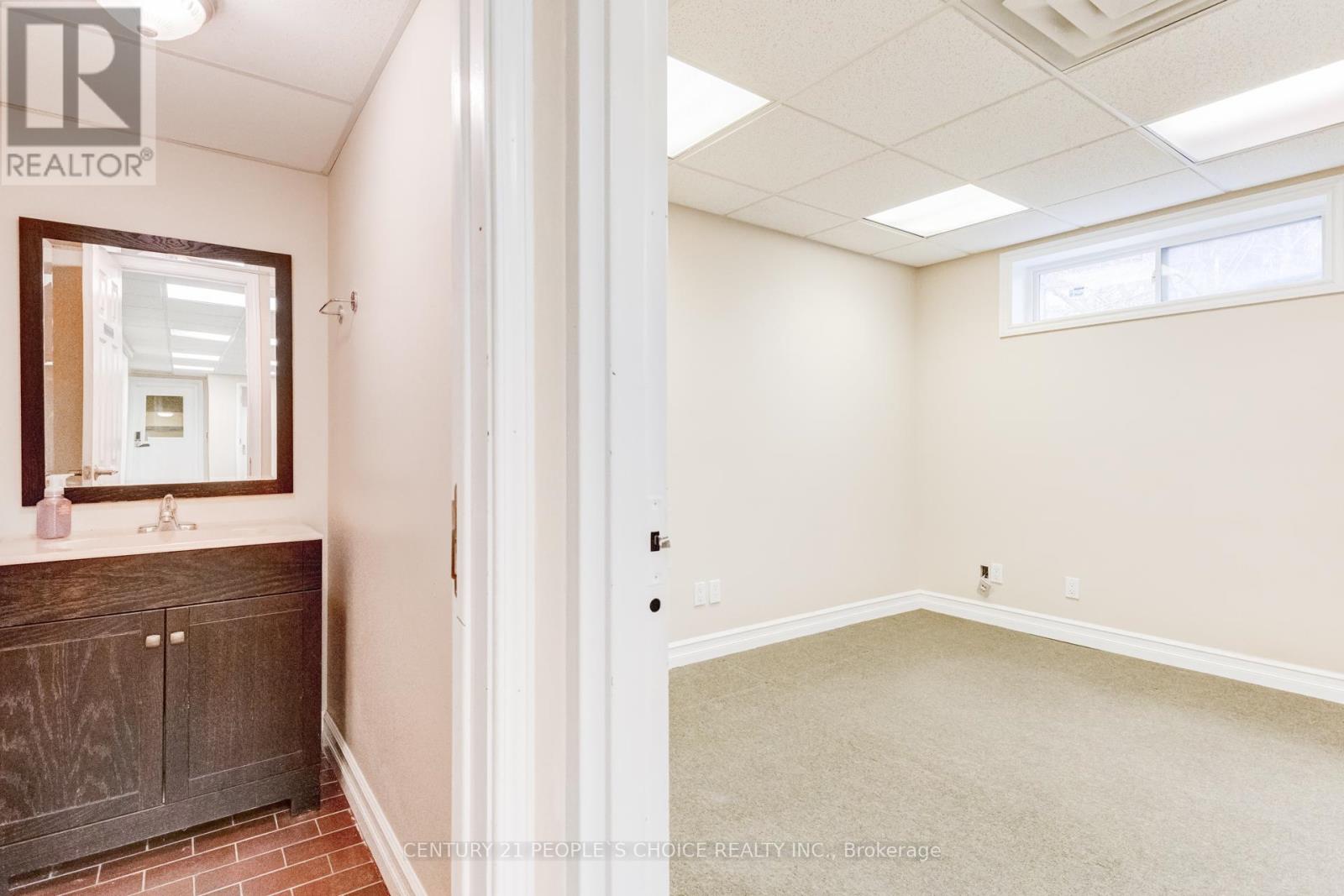 3042 Keele Street, Toronto, Ontario  M3M 2H5 - Photo 43 - W12888780