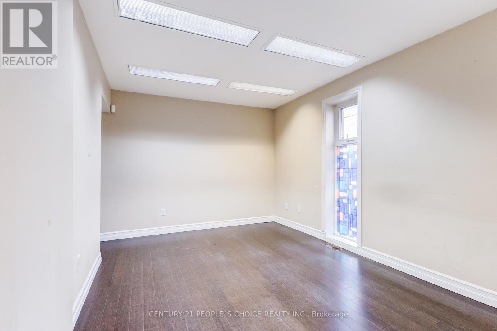 3042 Keele Street, Toronto, Ontario  M3M 2H5 - Photo 9 - W12888780