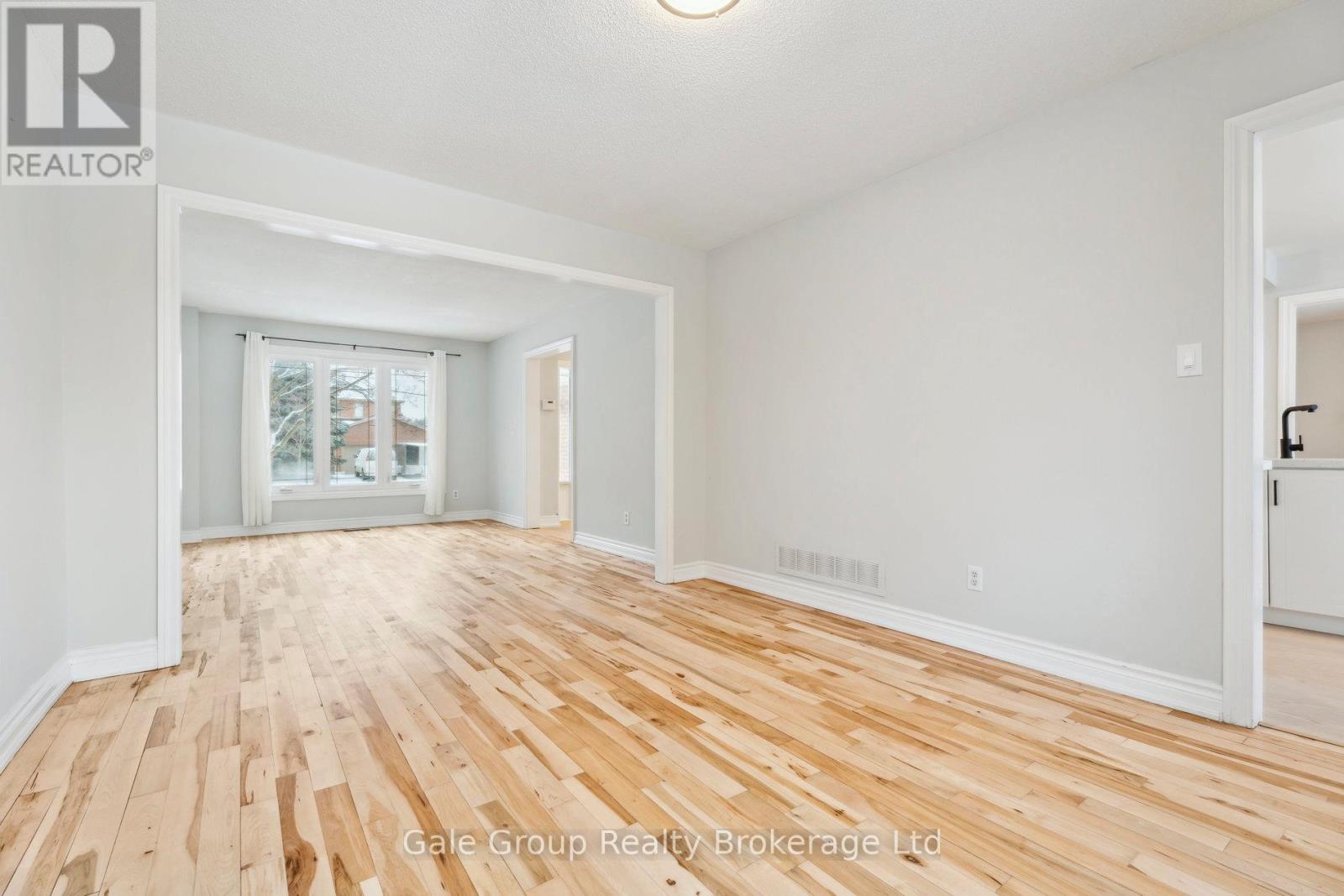 78 James Street, Barrie (Ardagh), Ontario  L4N 6Y2 - Photo 12 - S12900582