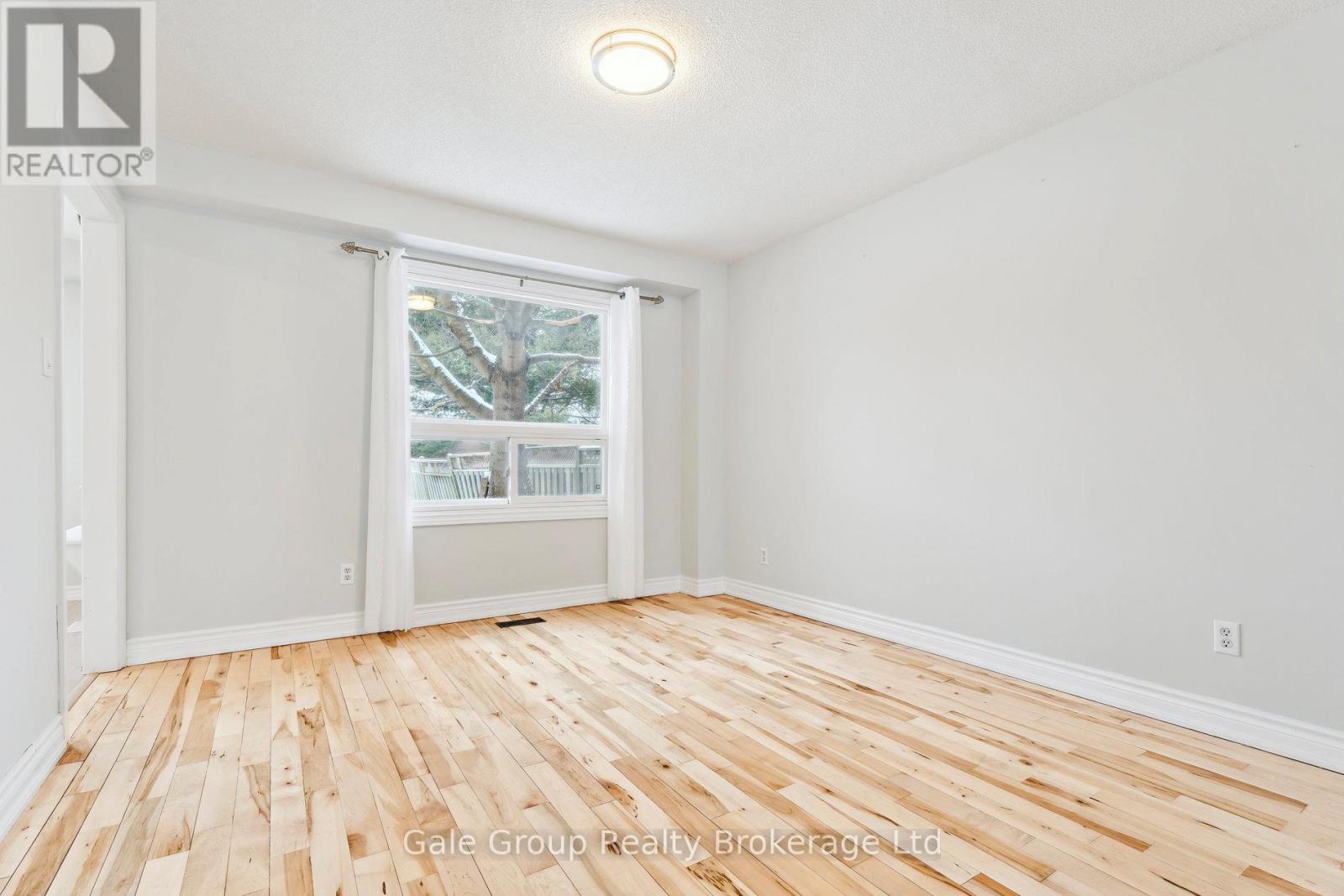 78 James Street, Barrie (Ardagh), Ontario  L4N 6Y2 - Photo 25 - S12900582