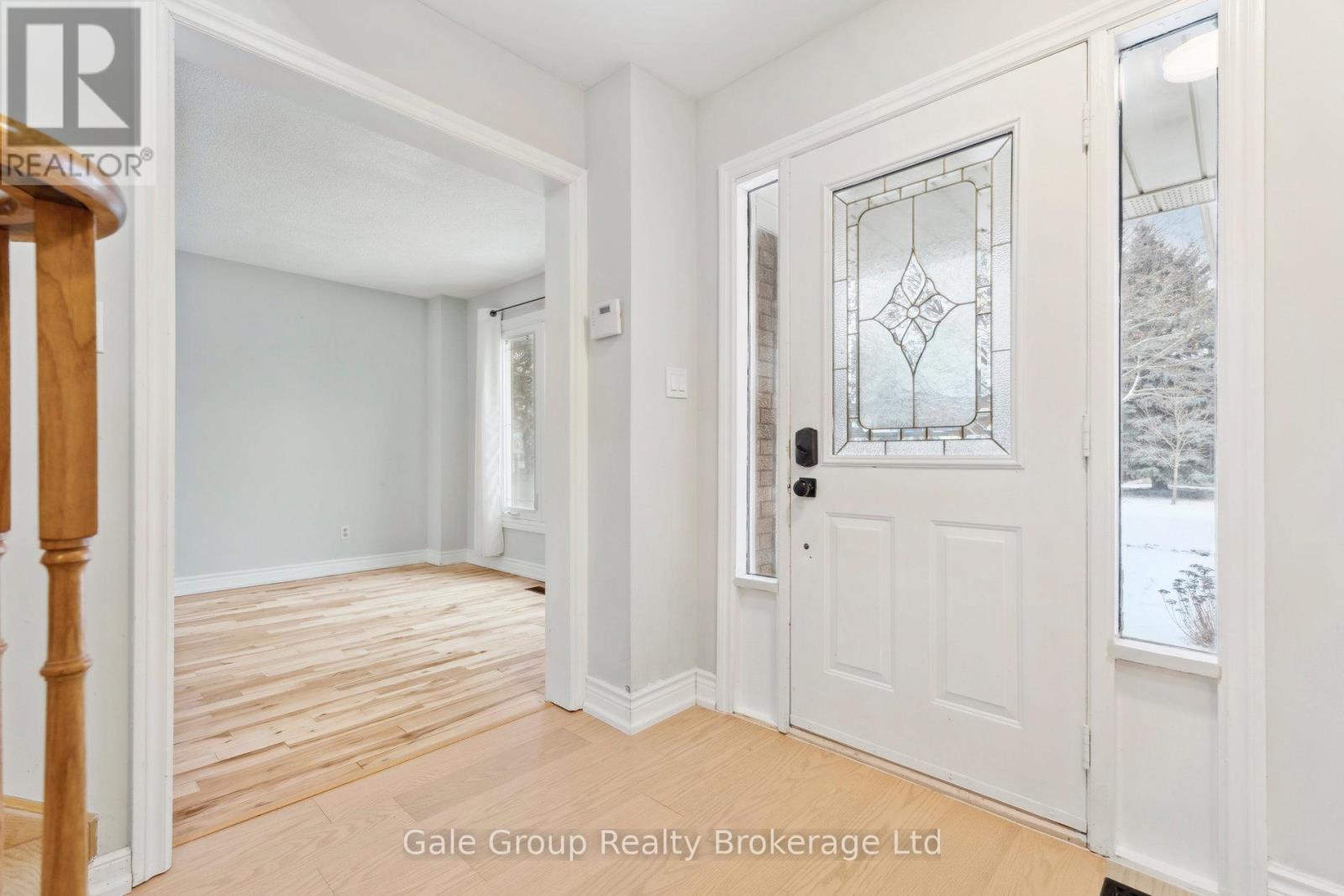 78 James Street, Barrie (Ardagh), Ontario  L4N 6Y2 - Photo 5 - S12900582