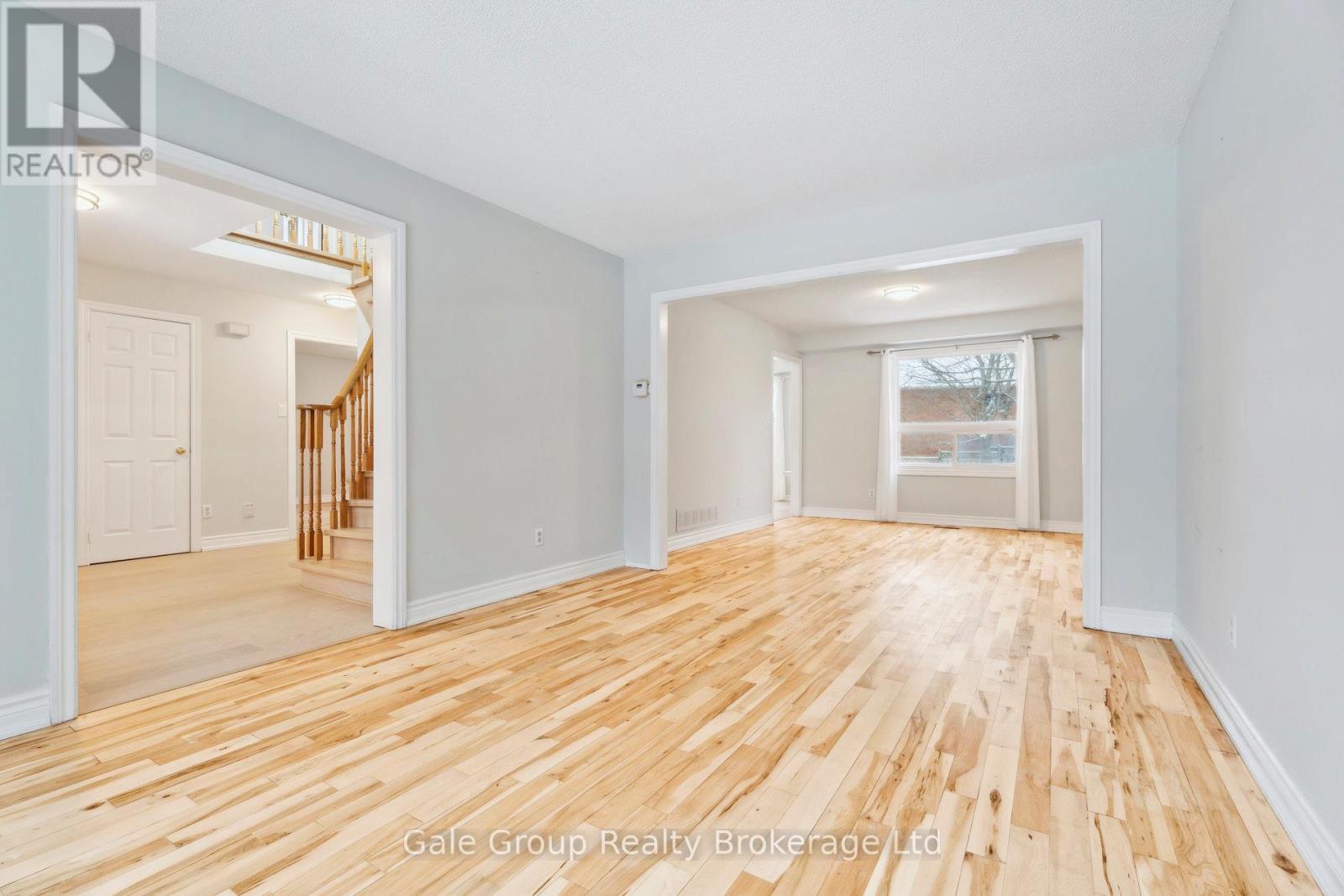 78 James Street, Barrie (Ardagh), Ontario  L4N 6Y2 - Photo 8 - S12900582