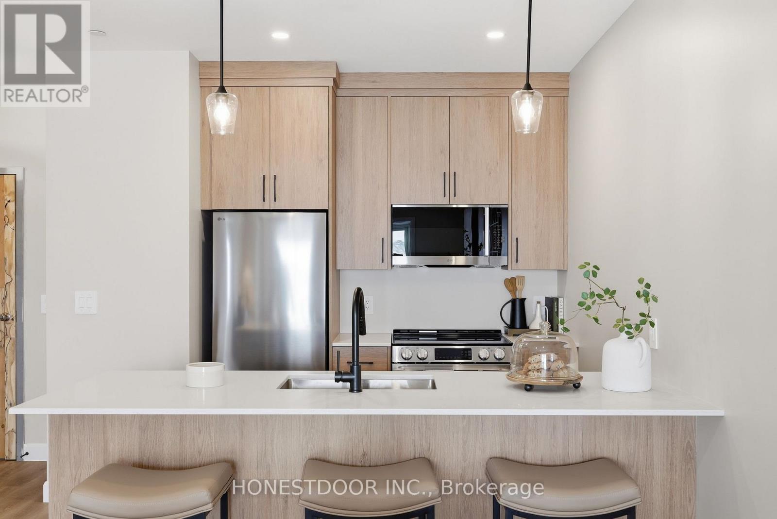 92 Eastridge Road, Brockton, Ontario  N0G 2V0 - Photo 7 - X12743762