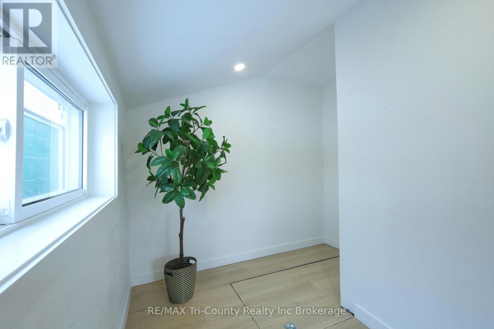 12 Mariam Street, St. Thomas, Ontario  N5P 1W8 - Photo 13 - X12900564