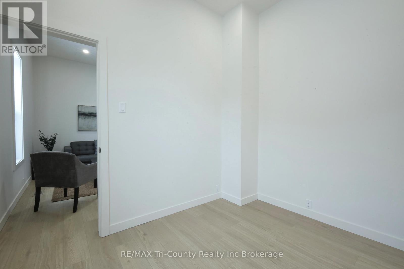 12 Mariam Street, St. Thomas, Ontario  N5P 1W8 - Photo 23 - X12900564