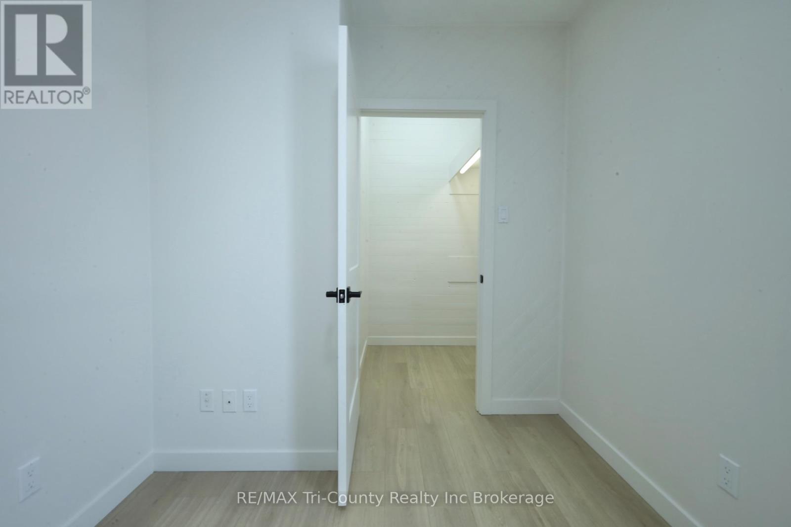 12 Mariam Street, St. Thomas, Ontario  N5P 1W8 - Photo 27 - X12900564