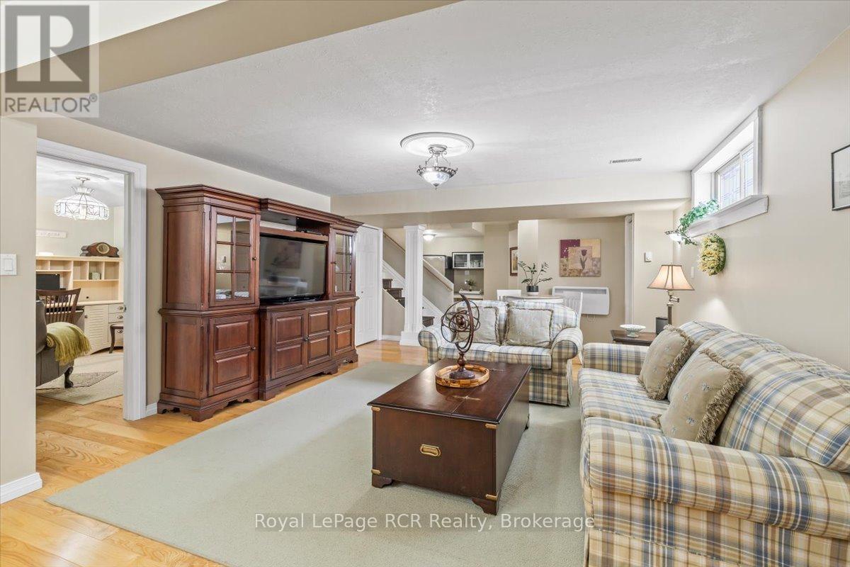 393 1st Street S, Hanover, Ontario  N4N 3T8 - Photo 21 - X12900482