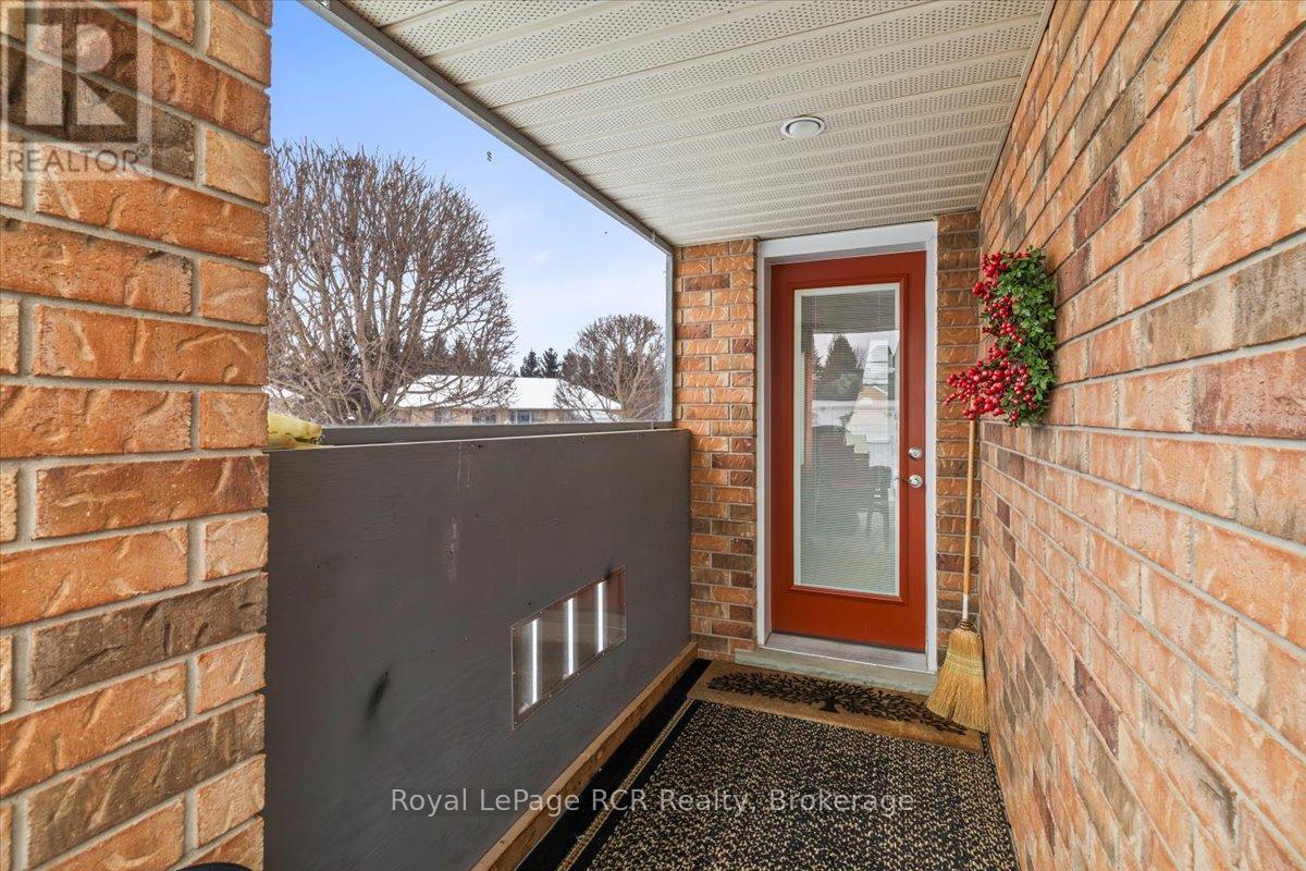 393 1st Street S, Hanover, Ontario  N4N 3T8 - Photo 27 - X12900482