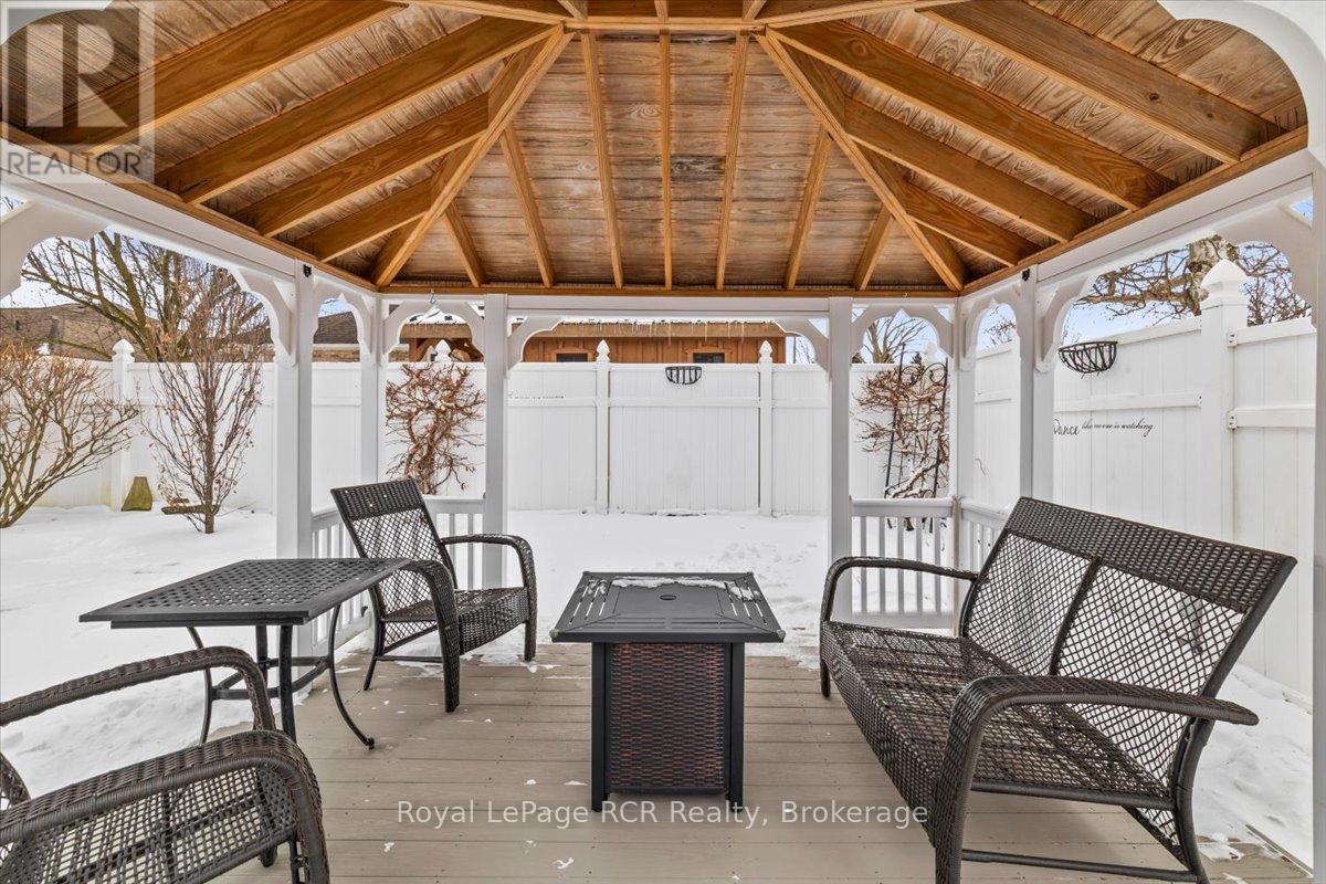 393 1st Street S, Hanover, Ontario  N4N 3T8 - Photo 31 - X12900482