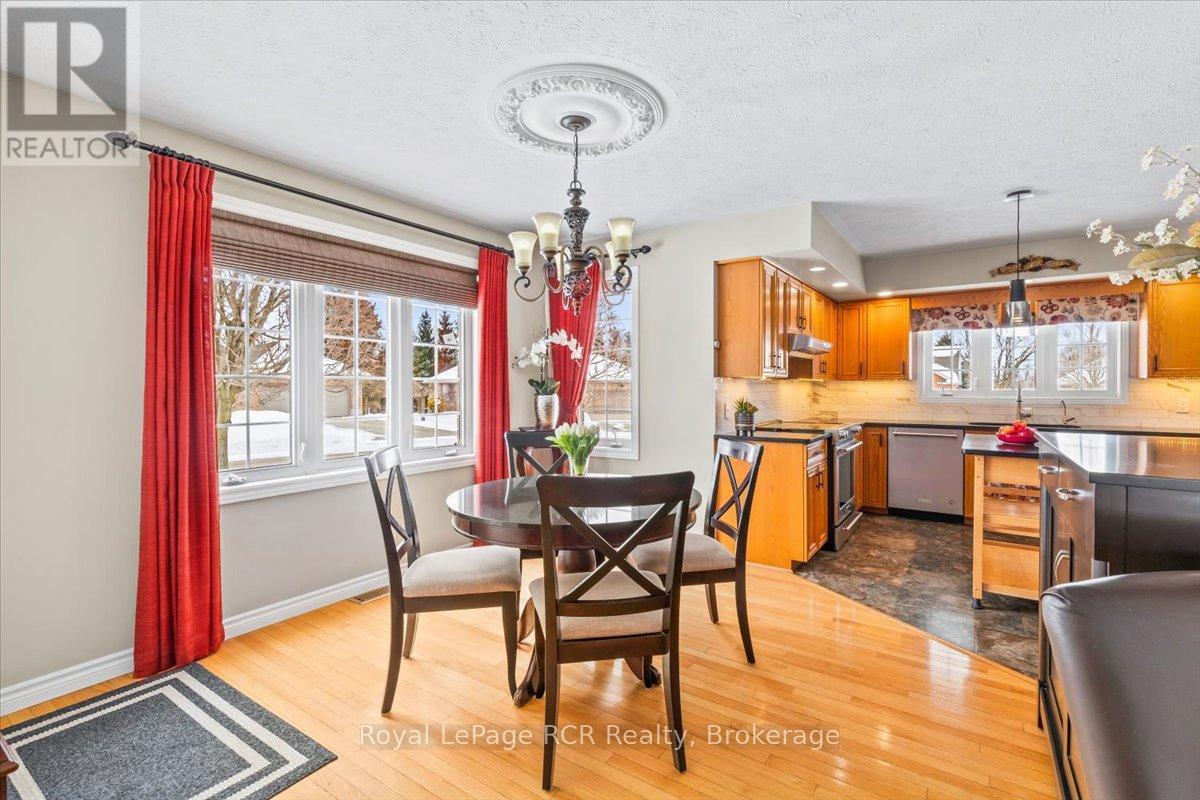 393 1st Street S, Hanover, Ontario  N4N 3T8 - Photo 7 - X12900482